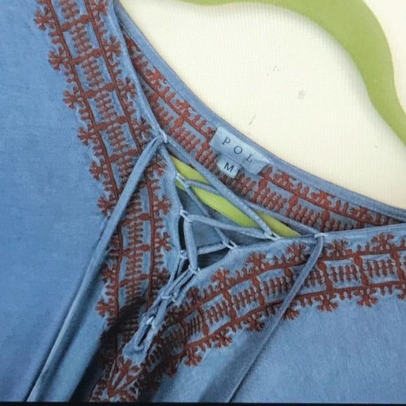 POL Boho Blue Embroidered Top, Medium (runs large) - Picture 2 of 10